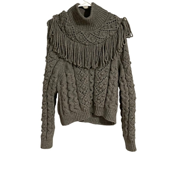 Zara Sweaters - Zara Blogger Fav Gray Fringe Knit Sweater Size Small